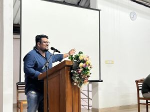 Dr. Piyush Jain.jpeg