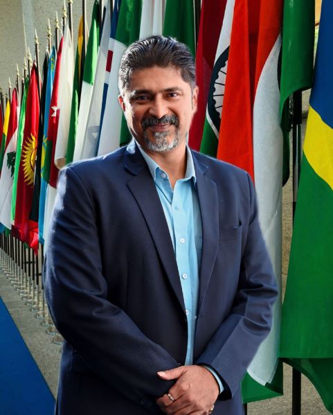 File:Dr. Dinesh Sabnis.jpg