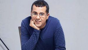 Chetan Bhagat.jpg