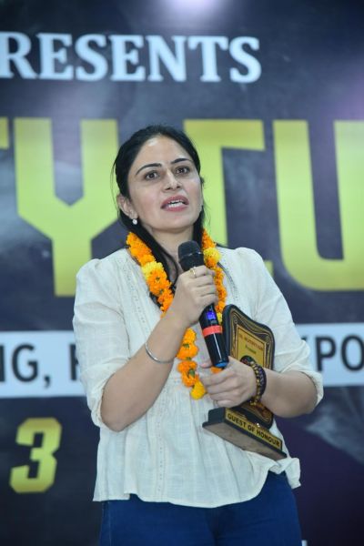 File:Dr. Seeshadri Singh.jpeg